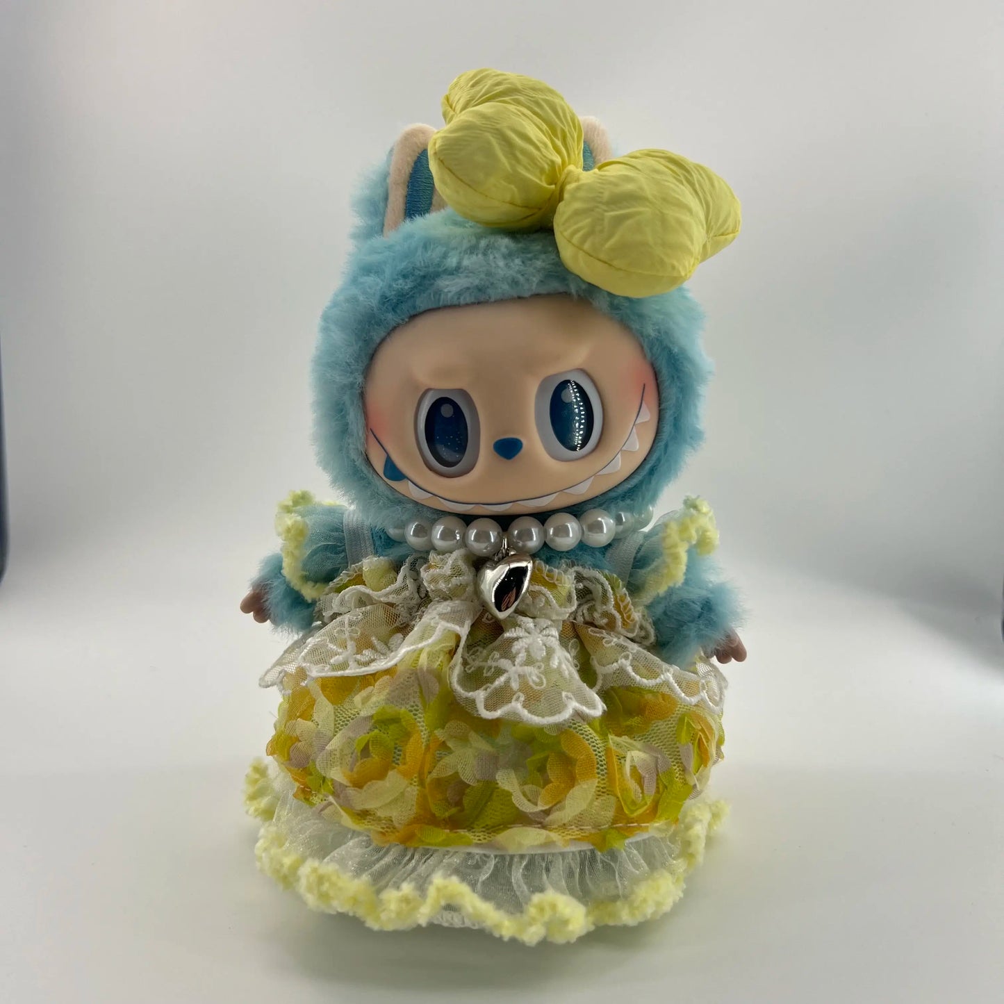 Labubu V3 Front High-Energy-Serie US Spot Goods Cute Lovely Doll with Couture Wardrobe Labubu Doll