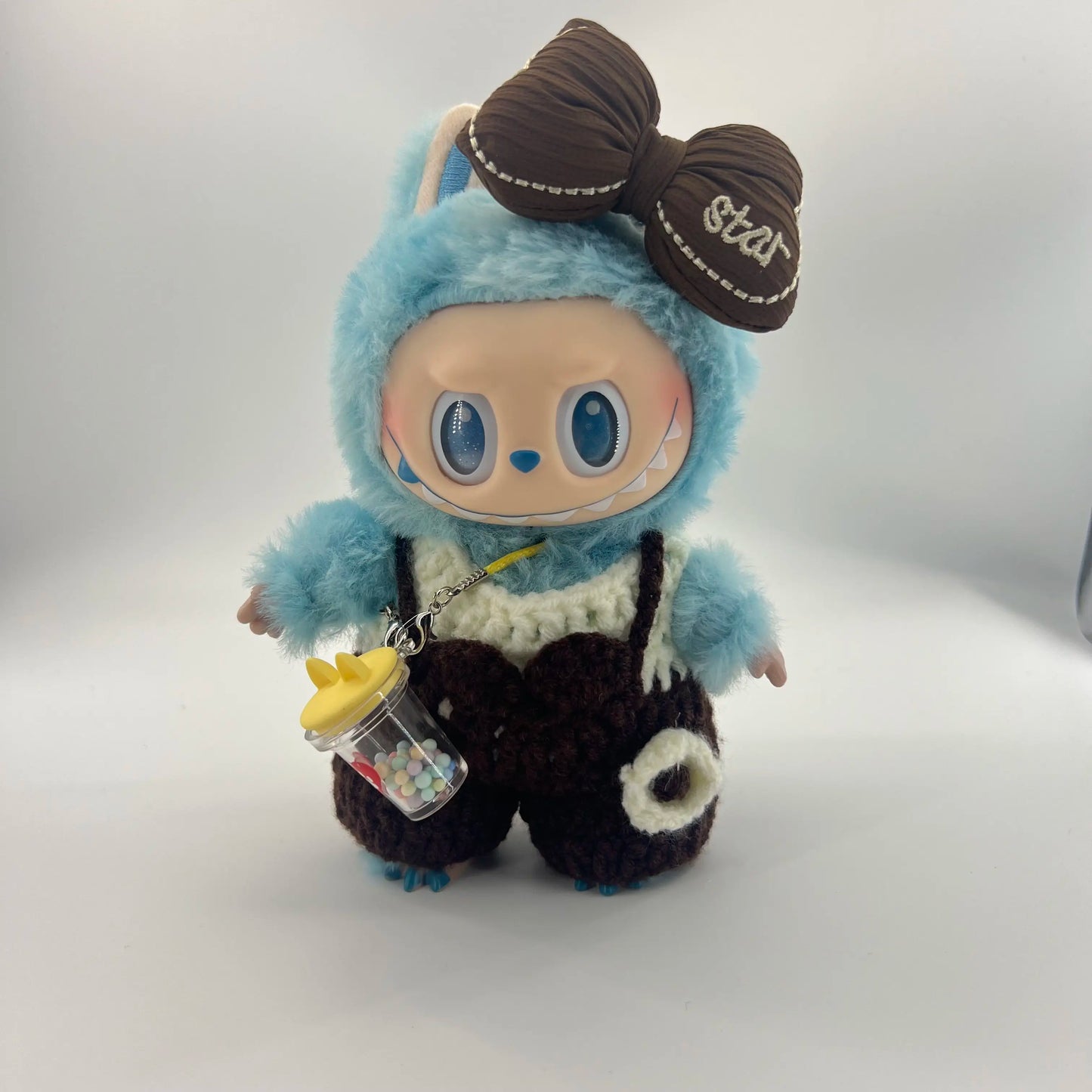 Labubu V3 Front High-Energy-Serie US Spot Goods Cool Handsome Doll with Couture Wardrobe Labubu Doll