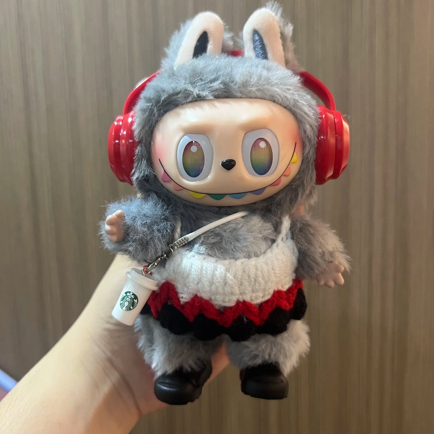 Labubu V3 Front High-Energy-Serie US Spot Goods Charming Doll with Couture Wardrobe Labubu Doll